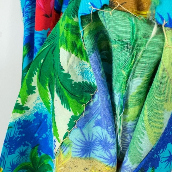 Vintage 60s 70s Size Small Medium Short Dress Rayon Hawaiian Palm Tree Hibiscus - Picture 5 of 6